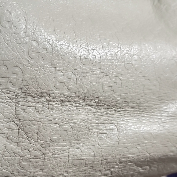 Gucci Guccissima Medium New Ladies Monogram Leather Hobo Bag🤍🤍🤍 - Picture 7 of 14